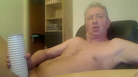 Snapshot of reini7211 chatting on 14, 6, 2026 reini7211 online show from 14, 6, 2026