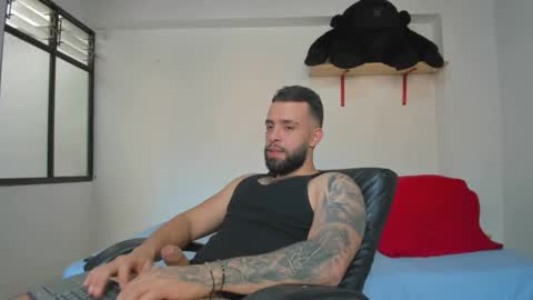 Snapshot of remy_sten chatting on 8, 1, 2025 Rmy Steen online show from 8, 1, 2025