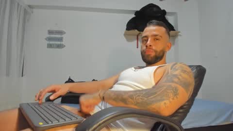 Snapshot of remy_sten chatting on 12, 2, 2025 Rmy Steen online show from 12, 2, 2025