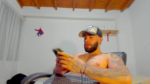 Snapshot of remy_sten chatting on 19, 10, 2025 Rmy Steen online show from 19, 10, 2025