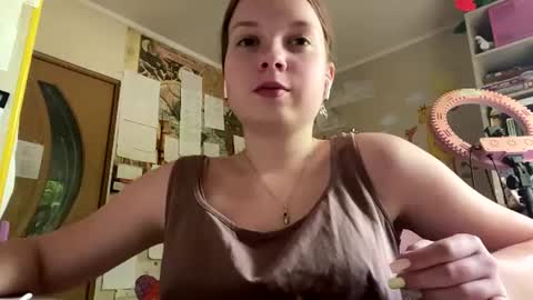 Snapshot of renaeorabuena chatting on 18, 6, 2026 Annabel online show from 18, 6, 2026