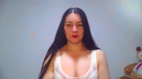 renata_hot1 online show from 5, 3, 2026