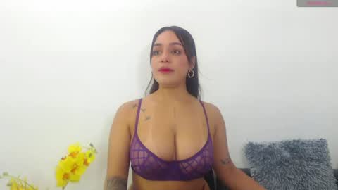 Snapshot of renatabrownn28 chatting on 13, 6, 2026 renatabrownn28 online show from 13, 6, 2026