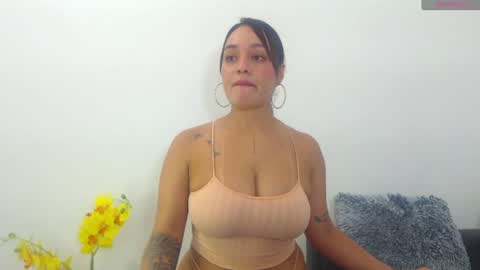 Snapshot of renatabrownn28 chatting on 16, 6, 2026 renatabrownn28 online show from 16, 6, 2026