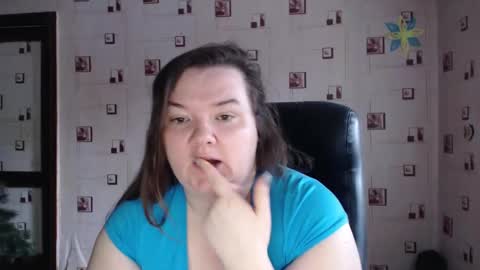 Snapshot of renataoia chatting on 5, 2, 2025 renataoia online show from 5, 2, 2025