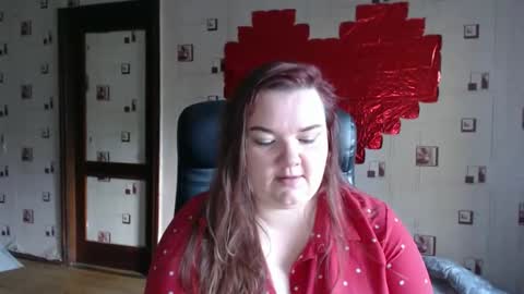 Snapshot of renataoia chatting on 8, 9, 2025 renataoia online show from 8, 9, 2025