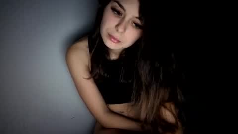 renee_loah online show from 3, 11, 2025
