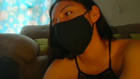 Snapshot of reni_tendress chatting on 9, 9, 2025 reni_tendress online show from 9, 9, 2025