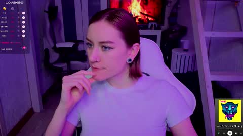 Snapshot of retromarie chatting on 9, 11, 2025 Rie online show from 9, 11, 2025