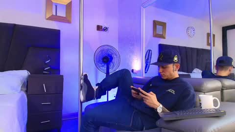 Rey online show from 6, 2, 2025