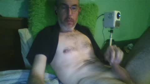 reyes_albert2006 online show from 2, 12, 2024