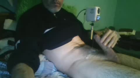 reyes_albert2006 online show from 25, 1, 2025