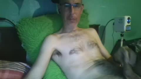 reyes_albert2006 online show from 27, 4, 2026