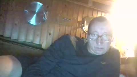 Snapshot of rezznova chatting on 29, 10, 2025 Joe online show from 29, 10, 2025