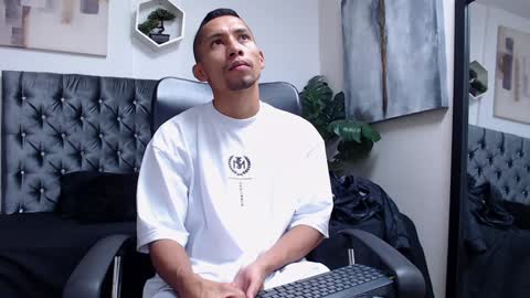 richar_voller online show from 8, 12, 2024