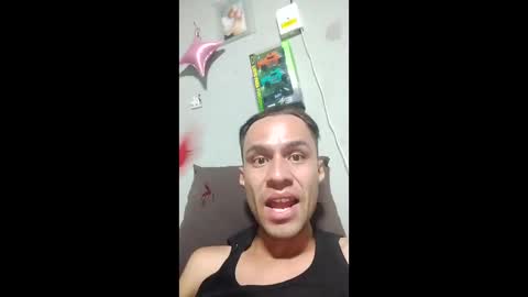 Snapshot of richi193200 chatting on 15, 3, 2026 richi193200 online show from 15, 3, 2026