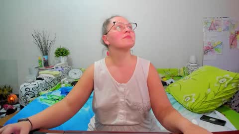 Anna - not anna - right Anna  online show from 31, 3, 2026