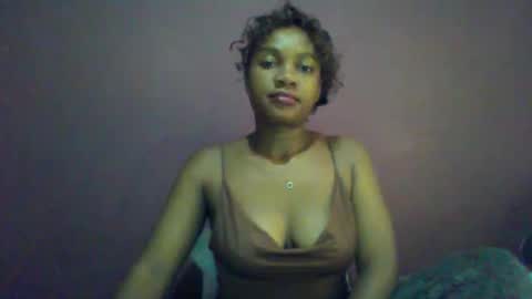 Snapshot of ricie001 chatting on 29, 4, 2026 ricie001 online show from 29, 4, 2026