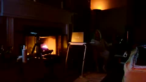 PINK HOLE TWINK online show from 6, 4, 2026