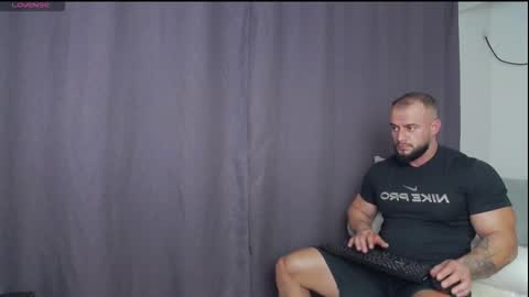 Snapshot of rickymiami1 chatting on 25, 9, 2025 rickymiami1 online show from 25, 9, 2025