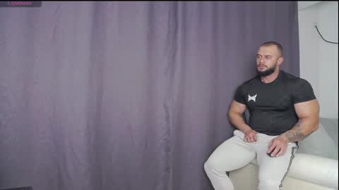 Snapshot of rickymiami1 chatting on 7, 10, 2025 rickymiami1 online show from 7, 10, 2025