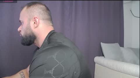 Snapshot of rickymiami1 chatting on 8, 10, 2025 rickymiami1 online show from 8, 10, 2025