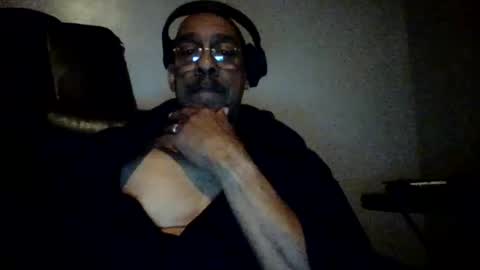 Snapshot of rico97681 chatting on 9, 10, 2025 rico97681 online show from 9, 10, 2025