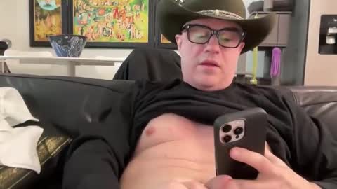 Snapshot of ridemaster26 chatting on 20, 12, 2025 Ridemaster online show from 20, 12, 2025