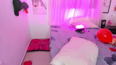 Rihanna hotx online show from 2, 3, 2026