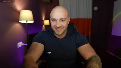 Snapshot of rikadler chatting on 18, 5, 2026 rikadler online show from 18, 5, 2026