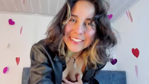 Snapshot of riley_colors chatting on 14, 2, 2025 Riley online show from 14, 2, 2025