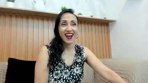 Snapshot of riley_reid_milf chatting on 21, 3, 2026 Oriana online show from 21, 3, 2026