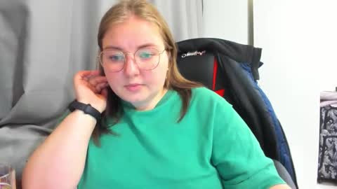 rina16 online show from 1, 11, 2025