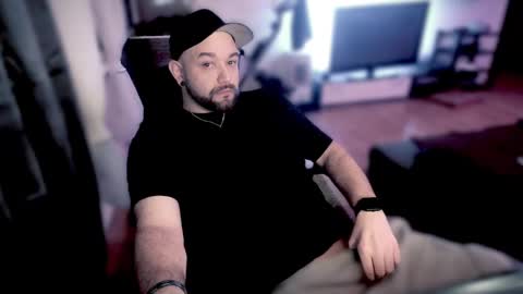 Snapshot of riptid3_ chatting on 1, 2, 2025 Ask Me online show from 1, 2, 2025