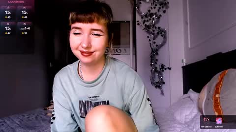 Snapshot of riri_rich chatting on 17, 1, 2025 Rita online show from 17, 1, 2025