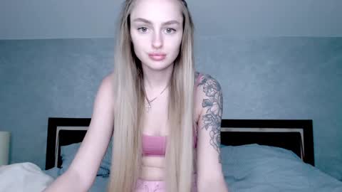 Snapshot of rita_orra chatting on 1, 2, 2025 Rita online show from 1, 2, 2025