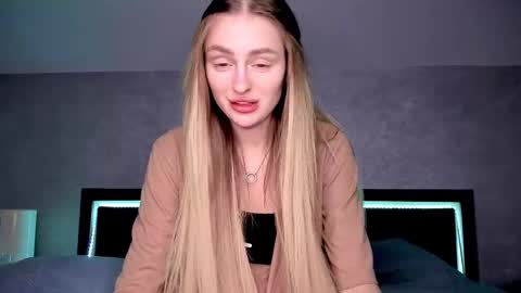 Snapshot of rita_orra chatting on 3, 3, 2025 Rita online show from 3, 3, 2025