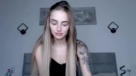 Snapshot of rita_orra chatting on 12, 9, 2025 Rita online show from 12, 9, 2025