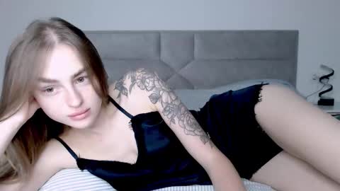 Snapshot of rita_orra chatting on 24, 9, 2025 Rita online show from 24, 9, 2025