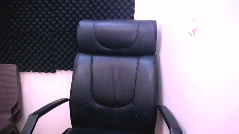 Snapshot of riyah_parker chatting on 6, 6, 2026 riyah_parker online show from 6, 6, 2026