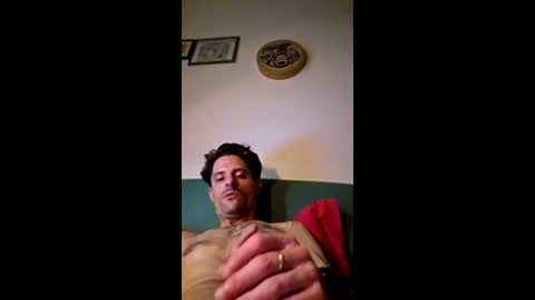 Snapshot of rizzo1980682473 chatting on 8, 6, 2026 rizzo1980682473 online show from 8, 6, 2026