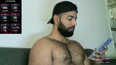 SebasRoa online show from 13, 1, 2025