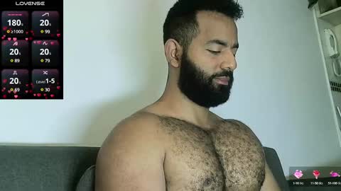 SebasRoa online show from 25, 2, 2025