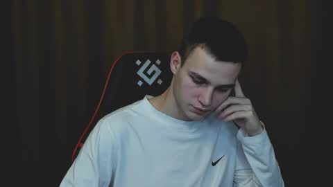 robert10211 online show from 26, 12, 2024