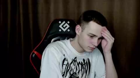 robert10211 online show from 13, 2, 2025