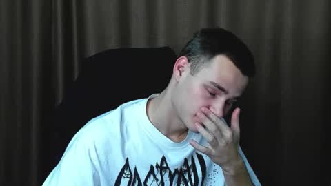 robert10211 online show from 17, 9, 2025