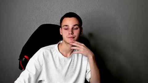 robert10211 online show from 25, 11, 2025