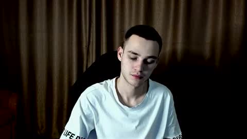 robert10211 online show from 14, 1, 2026