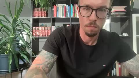 Snapshot of robert_x666 chatting on 19, 6, 2026 robert_x666 online show from 19, 6, 2026