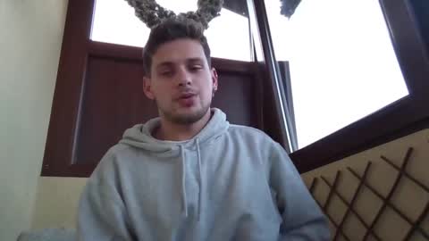 Snapshot of roberto_twink1 chatting on 18, 12, 2024 Roberto online show from 18, 12, 2024